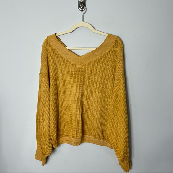 Free People We the Free South Side Thermal Waffle Oversized Mustard Top M 556 - Picture 1 of 11